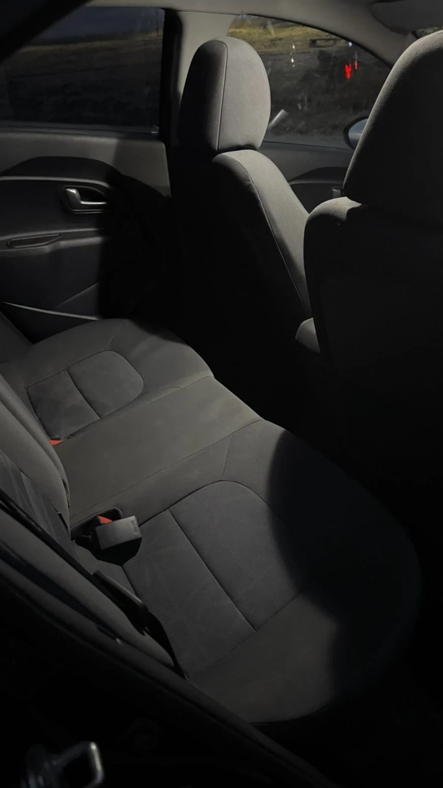 Kia Rio 1.3, снимка 9 - Автомобили и джипове - 56242677