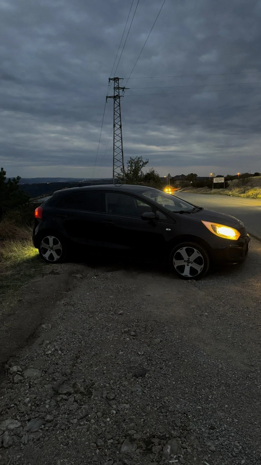 Kia Rio 1.3, снимка 2 - Автомобили и джипове - 56242677
