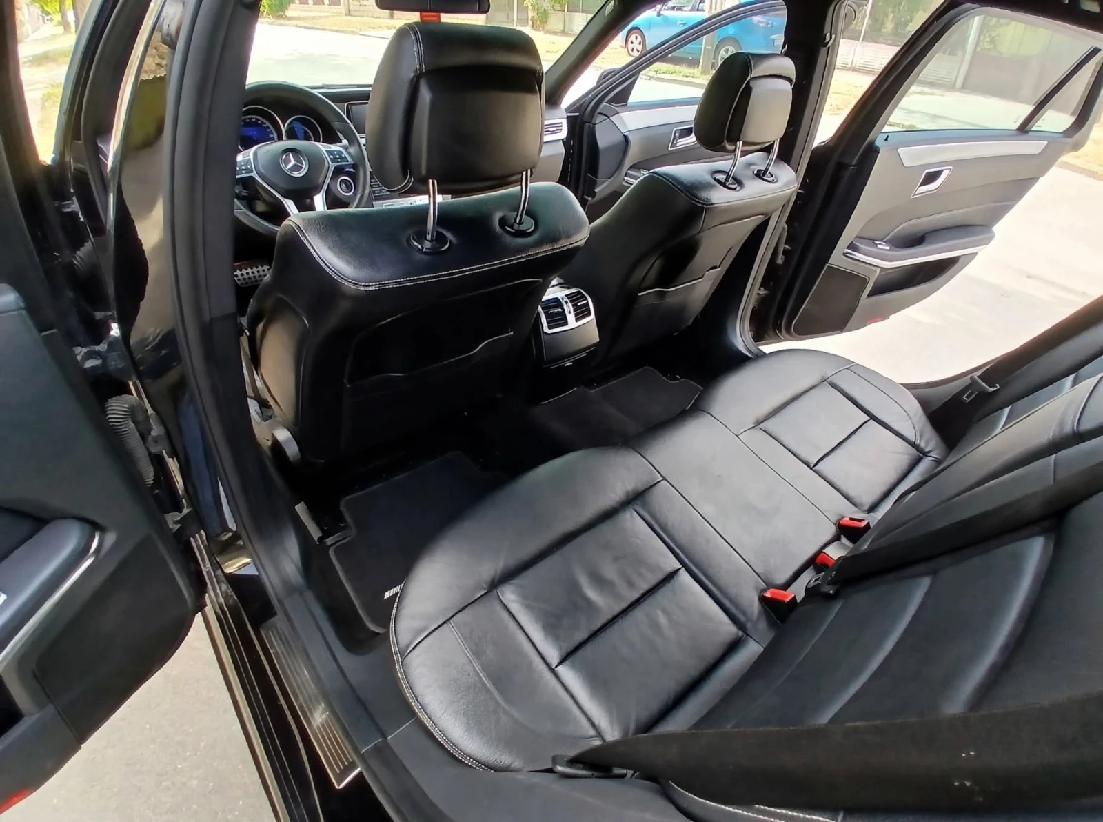 Mercedes-Benz E 350 9G - AMG, снимка 8 - Автомобили и джипове - 56316170