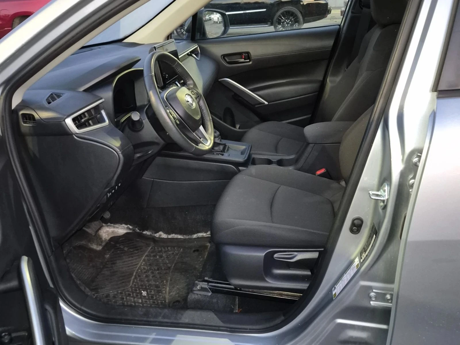Toyota Corolla Cross, снимка 7 - Автомобили и джипове - 56740454