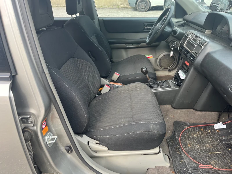 Nissan X-trail, снимка 7 - Автомобили и джипове - 47656901