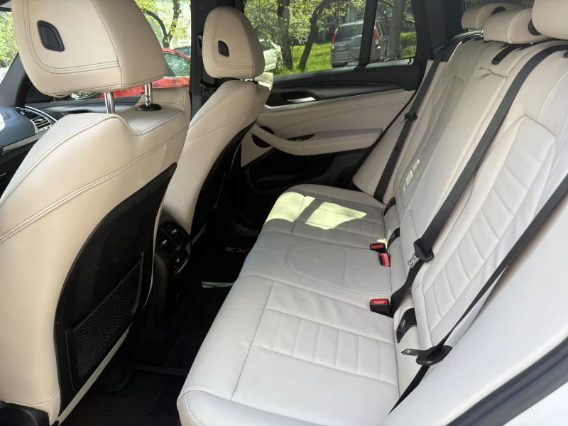 BMW X3 Xdrive 30i, снимка 11 - Автомобили и джипове - 52403438