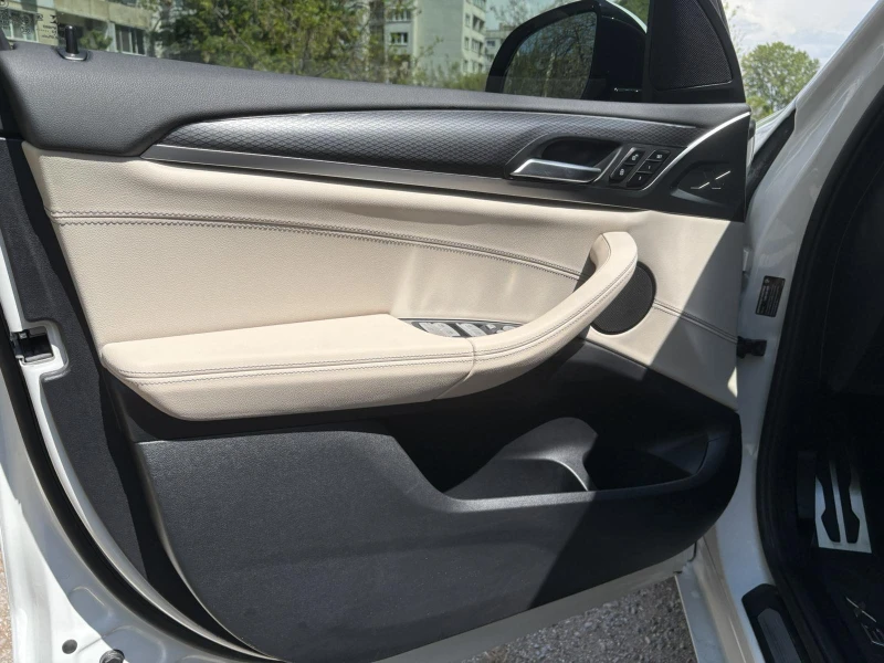 BMW X3 Xdrive 30i, снимка 9 - Автомобили и джипове - 52403438