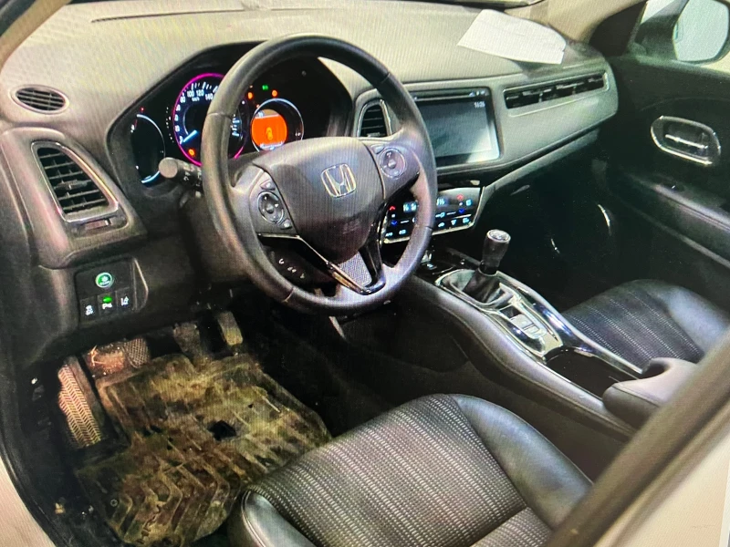 Honda Hr-v 1.5I-VTEC, EXECUTIVE, 72000км!, снимка 6 - Автомобили и джипове - 53165553
