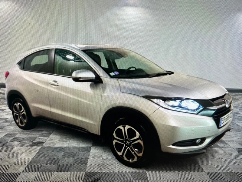Honda Hr-v 1.5I-VTEC, EXECUTIVE, 72000км!, снимка 2 - Автомобили и джипове - 53165553