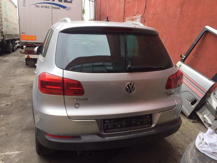 VW Tiguan 2.0TDI-CR-140, снимка 16 - Автомобили и джипове - 20892416