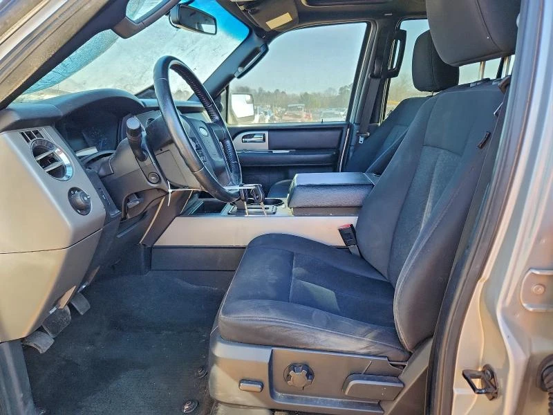 Ford Expedition 3.5L 6 Rear-wheel drive, снимка 10 - Автомобили и джипове - 53142701