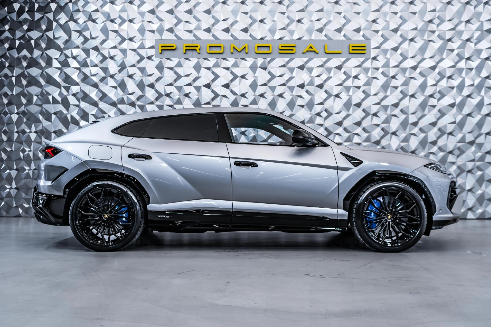 Lamborghini Urus SE* B&O* Pano* Ceramic - изображение 6