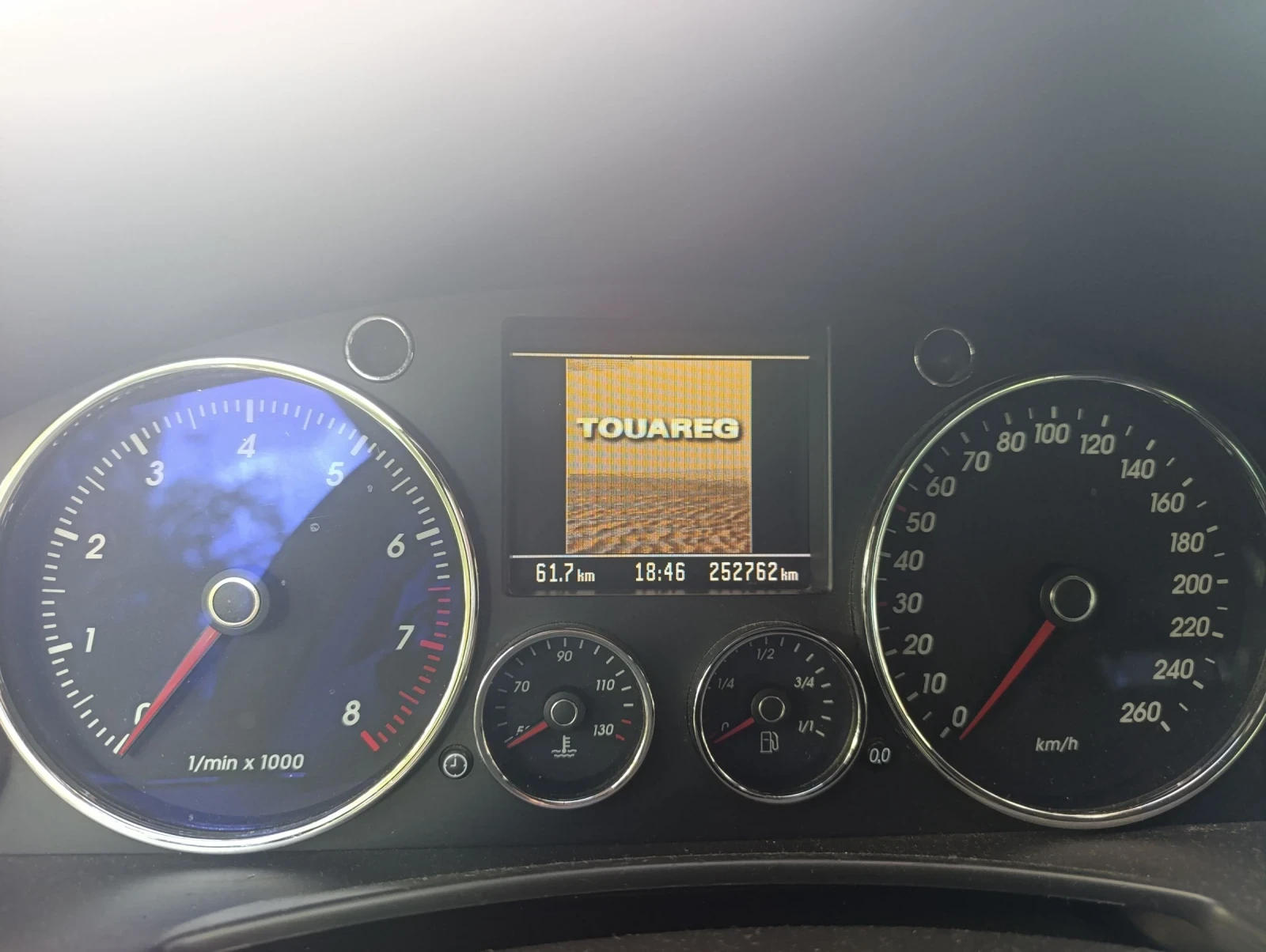VW Touareg 3.2 БЕНЗИН/ГАЗ - изображение 7