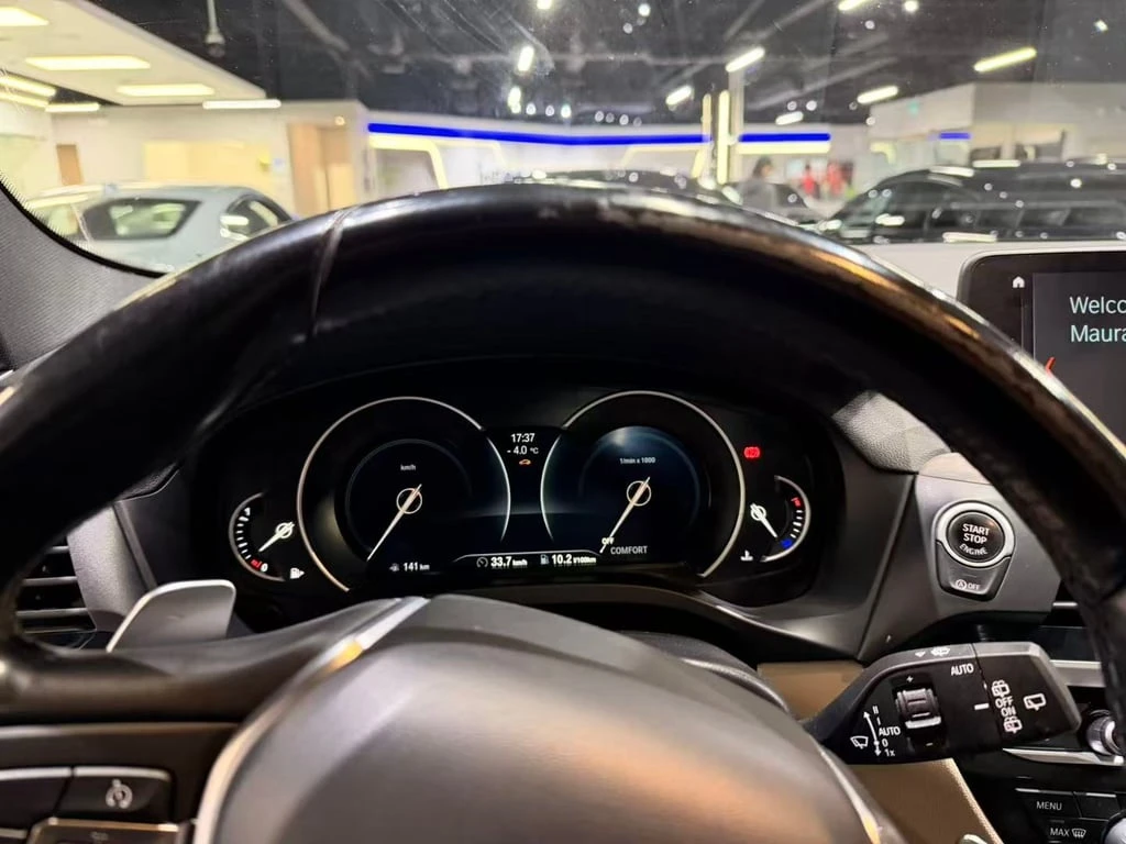 BMW X3 * xDrive30i * CARFAX *    | Mobile.bg   8