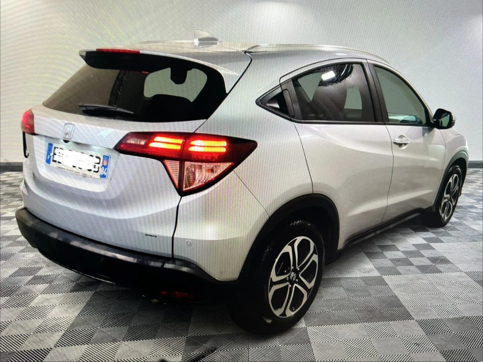 Honda Hr-v 1.5I-VTEC, EXECUTIVE, 72000км! - изображение 4