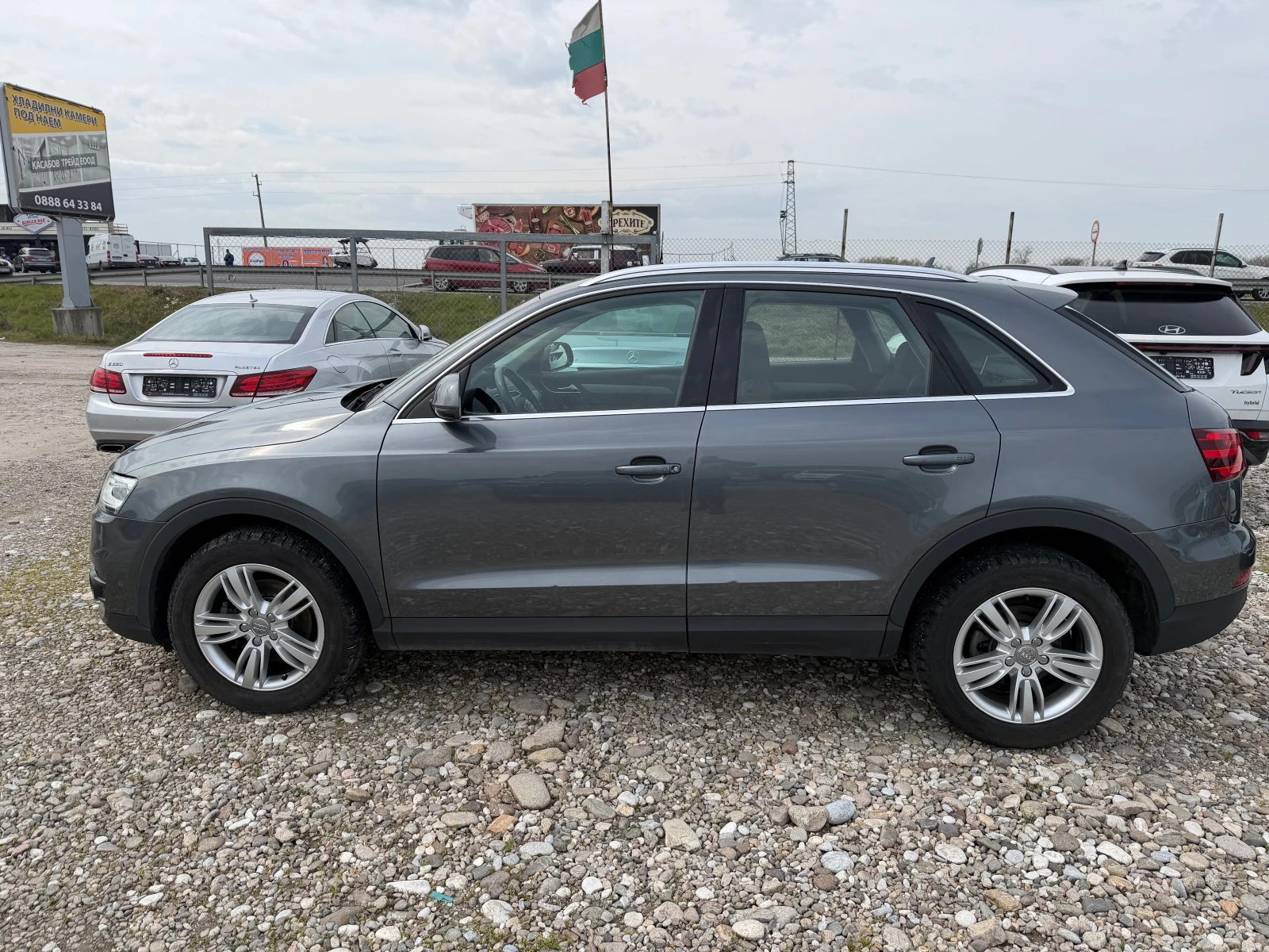 Audi Q3 2.0 TDI QUATTRO(КАТО НОВА), снимка 8 - Автомобили и джипове - 53985822