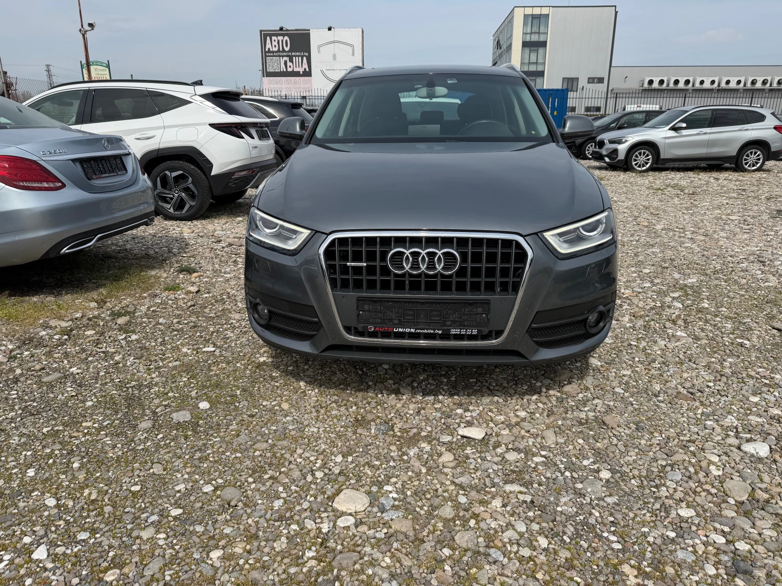 Audi Q3 2.0 TDI QUATTRO(КАТО НОВА), снимка 2 - Автомобили и джипове - 53985822