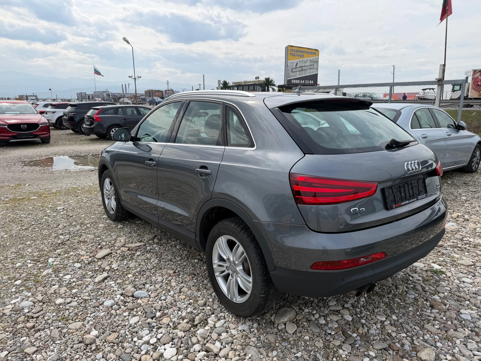 Audi Q3 2.0 TDI QUATTRO(КАТО НОВА), снимка 7 - Автомобили и джипове - 53985822