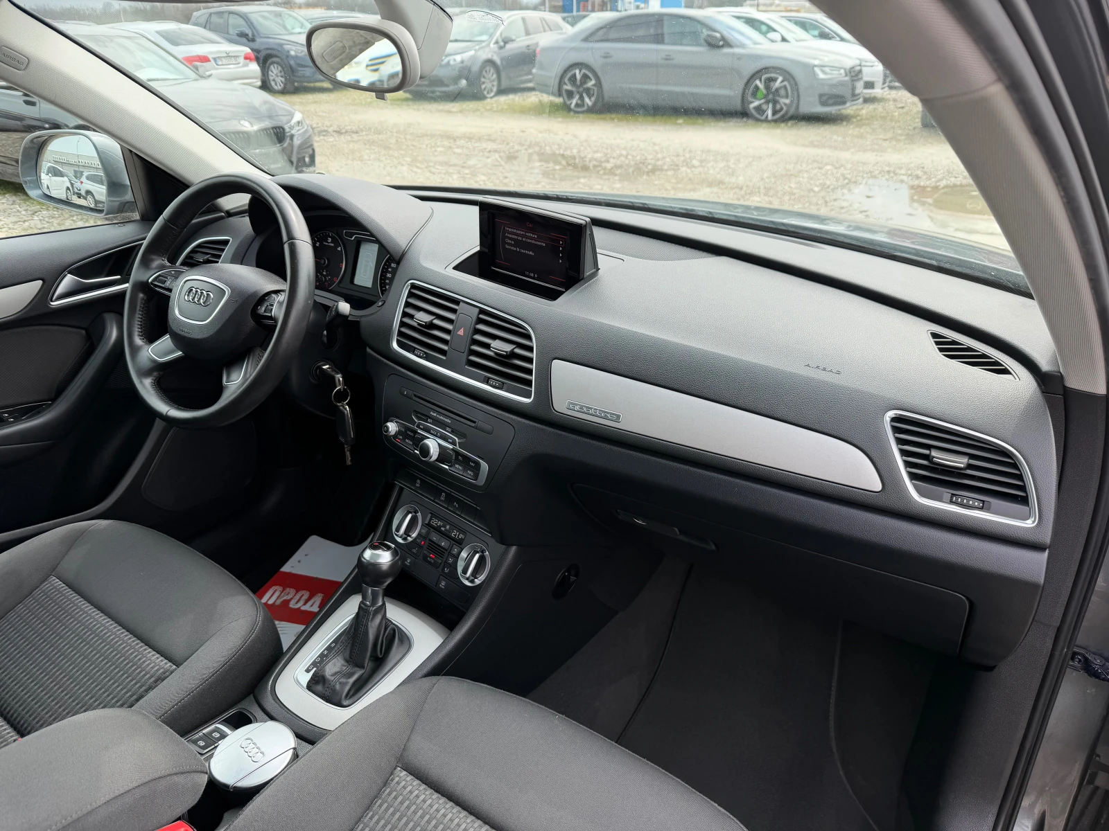 Audi Q3 2.0 TDI QUATTRO(КАТО НОВА), снимка 13 - Автомобили и джипове - 53985822