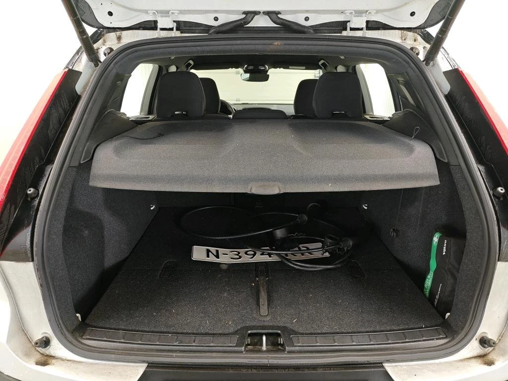 Volvo XC40 Plus - Twin Motor, снимка 7 - Автомобили и джипове - 54147601