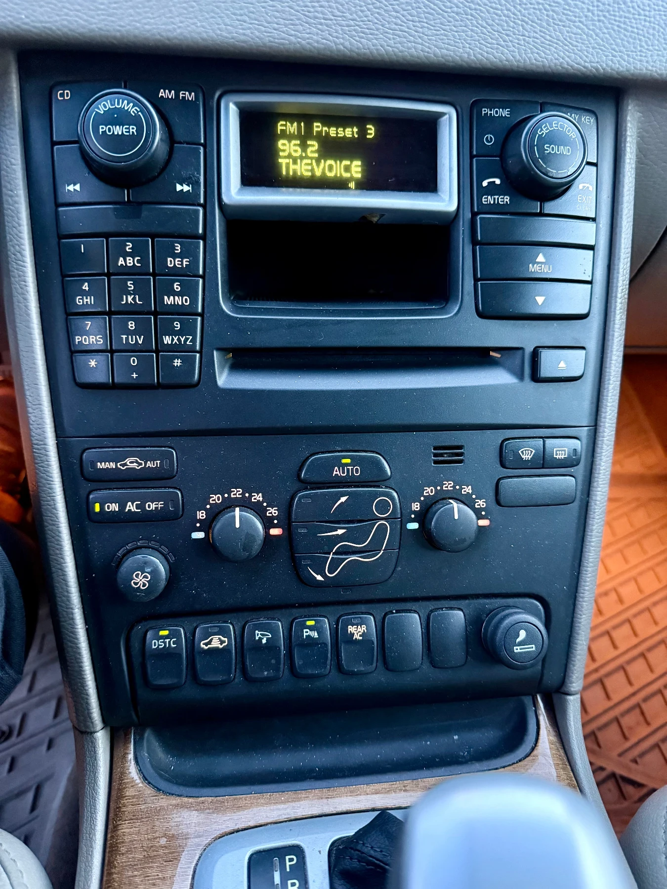 Volvo Xc90 D5 AWD, снимка 12 - Автомобили и джипове - 54185016