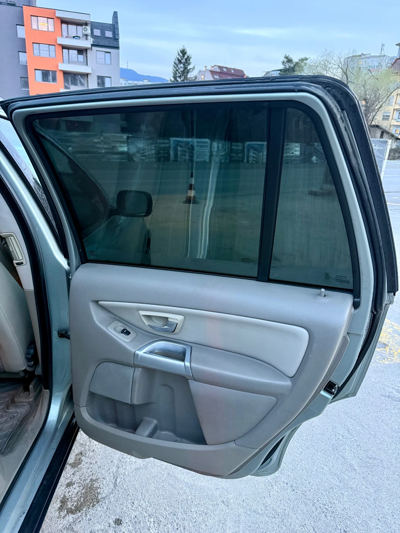 Volvo Xc90 D5 AWD, снимка 14 - Автомобили и джипове - 54185016