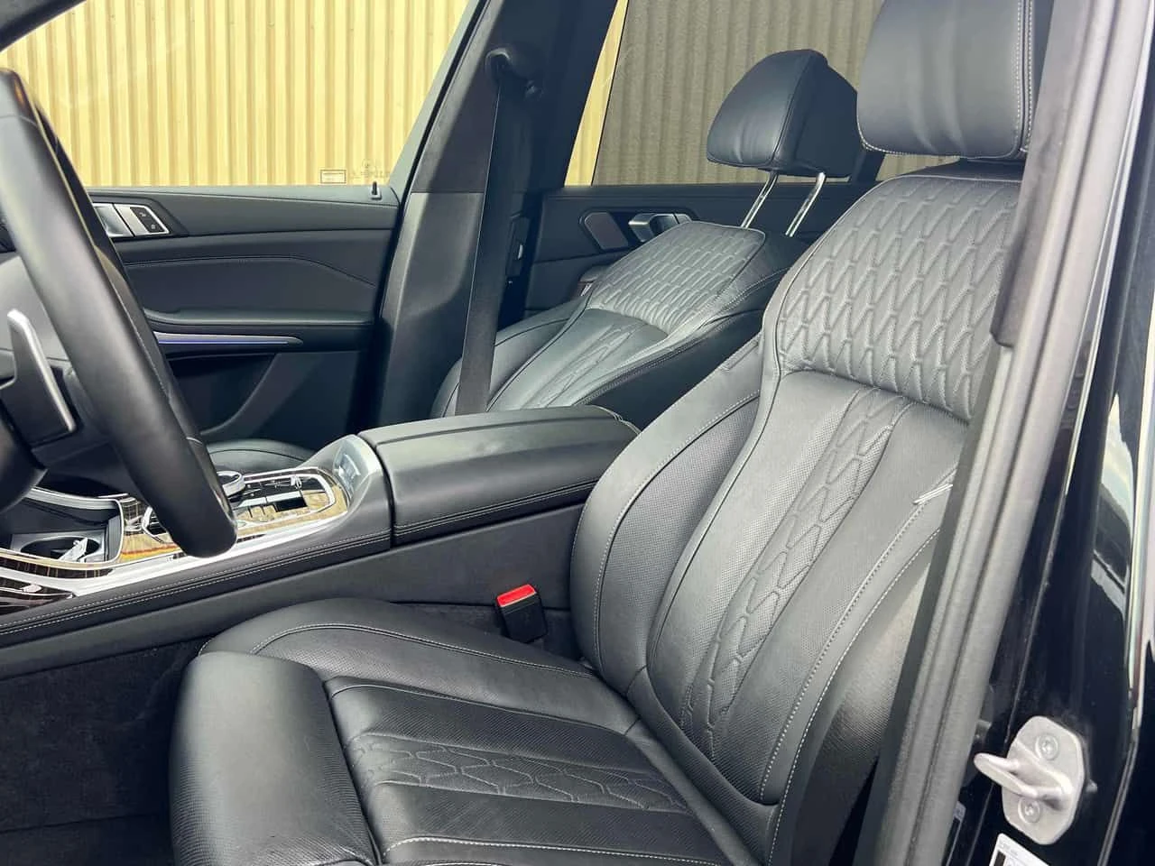 BMW X7 * xDrive40i * АВТОКРЕДИТ БЕЗ ПЪРВОНАЧАЛНА ВНОСКА* , снимка 11 - Автомобили и джипове - 55248279