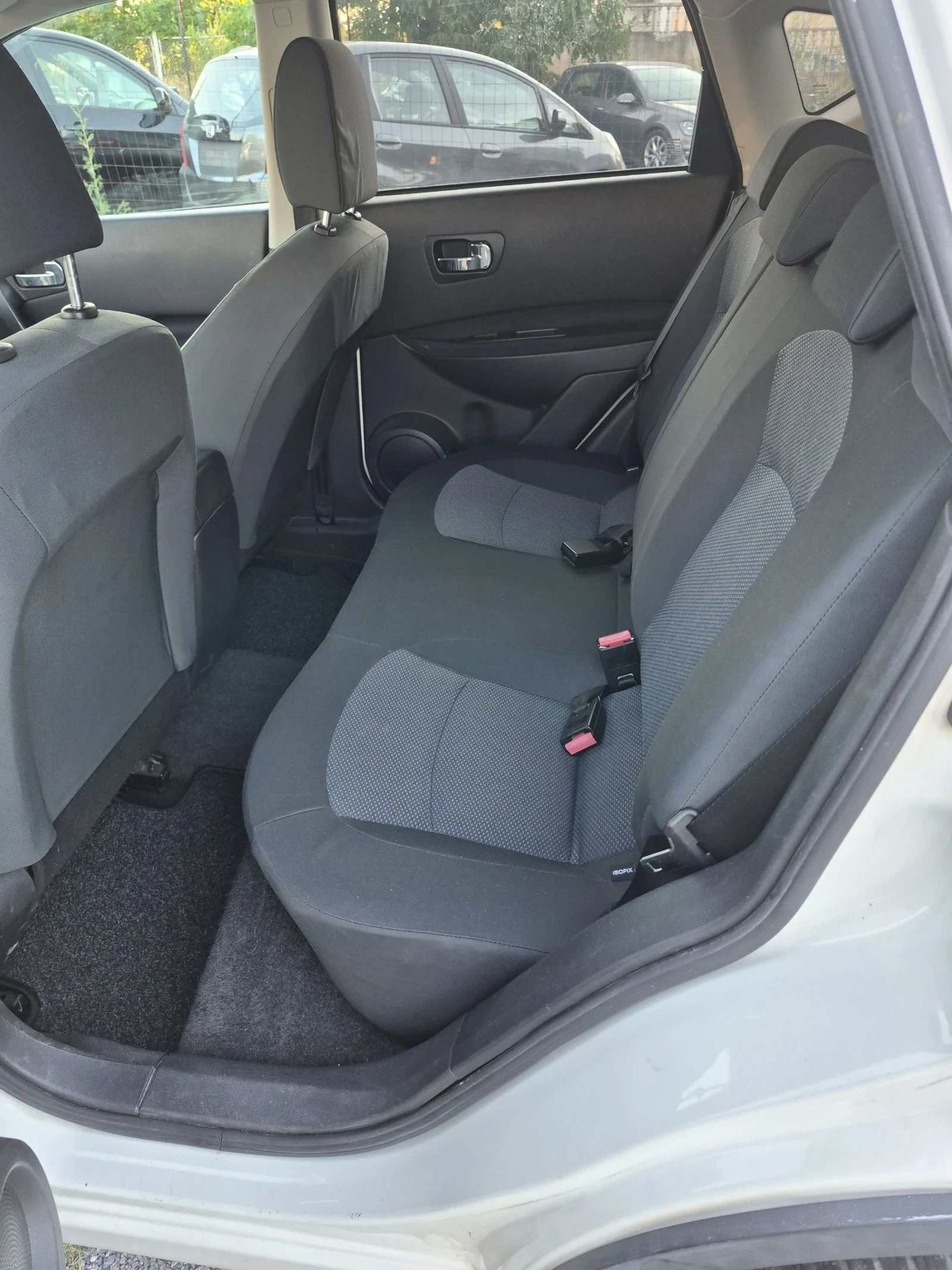 Nissan Qashqai 1.5 DCI Evro 5, снимка 8 - Автомобили и джипове - 55280323
