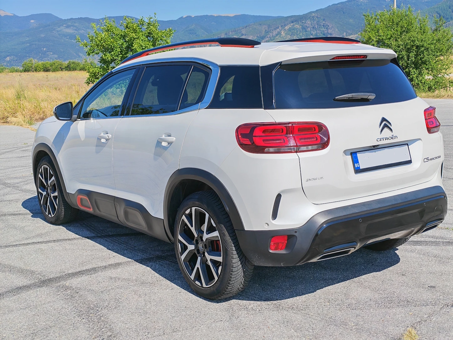 Citroen C5 Aircross 1.6 SHINE 180 EAT8, снимка 4 - Автомобили и джипове - 55614310