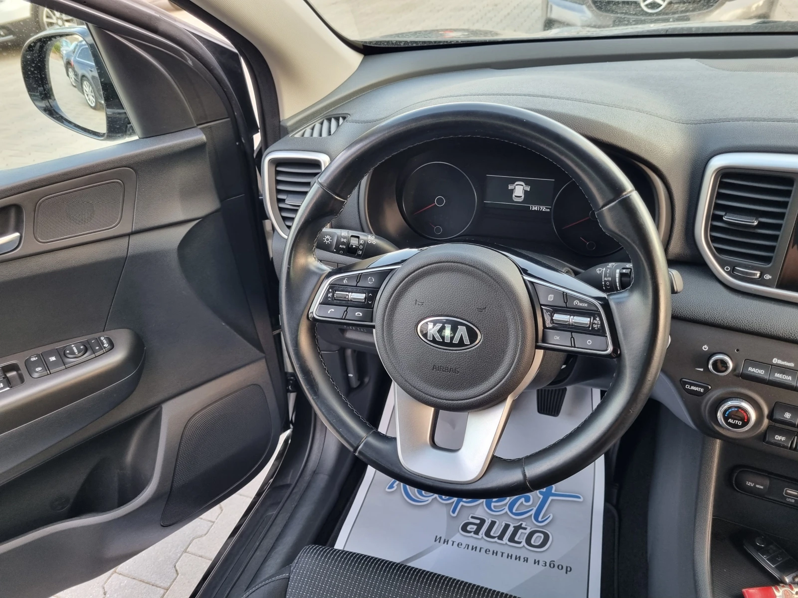 Kia Sportage 1.6CRDi- 6 СКОРОСТИ= 2019г., снимка 12 - Автомобили и джипове - 55824433