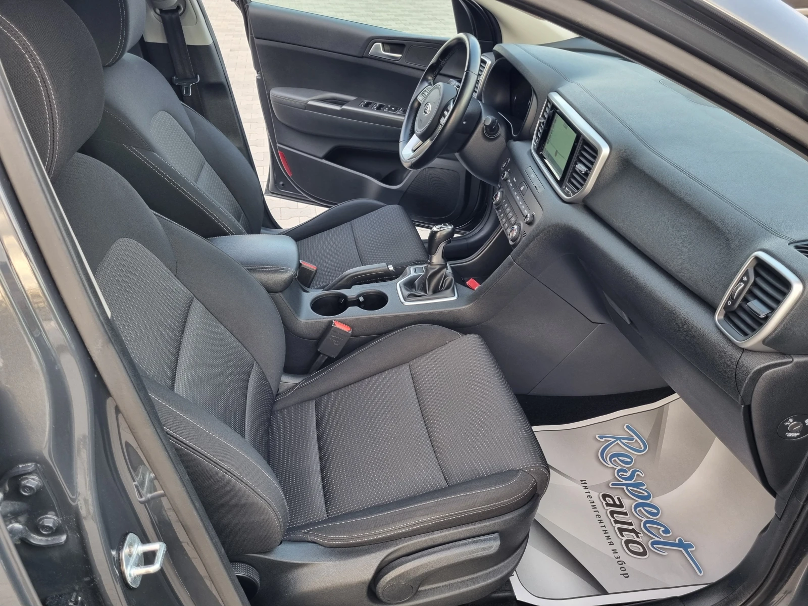 Kia Sportage 1.6CRDi- 6 СКОРОСТИ= 2019г., снимка 13 - Автомобили и джипове - 55824433