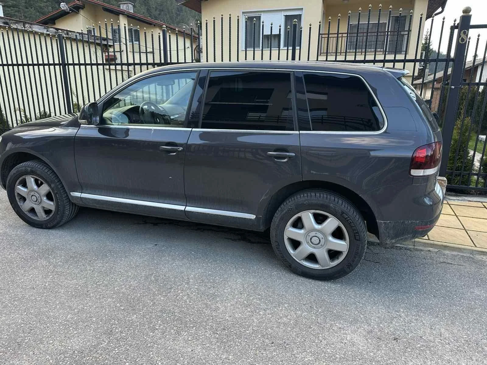 VW Touareg, снимка 3 - Автомобили и джипове - 55837973
