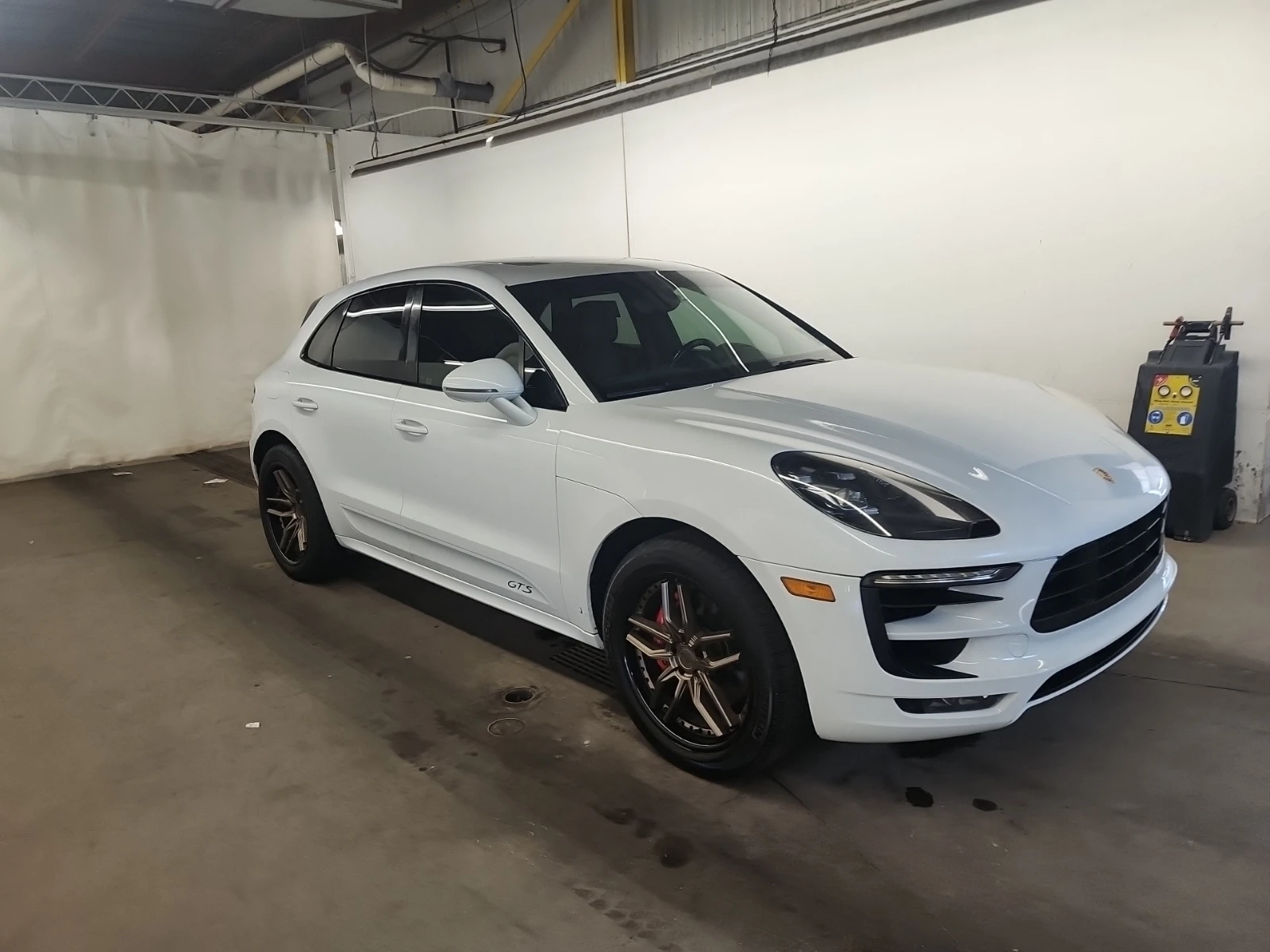Porsche Macan MACAN GTS, снимка 2 - Автомобили и джипове - 56046793