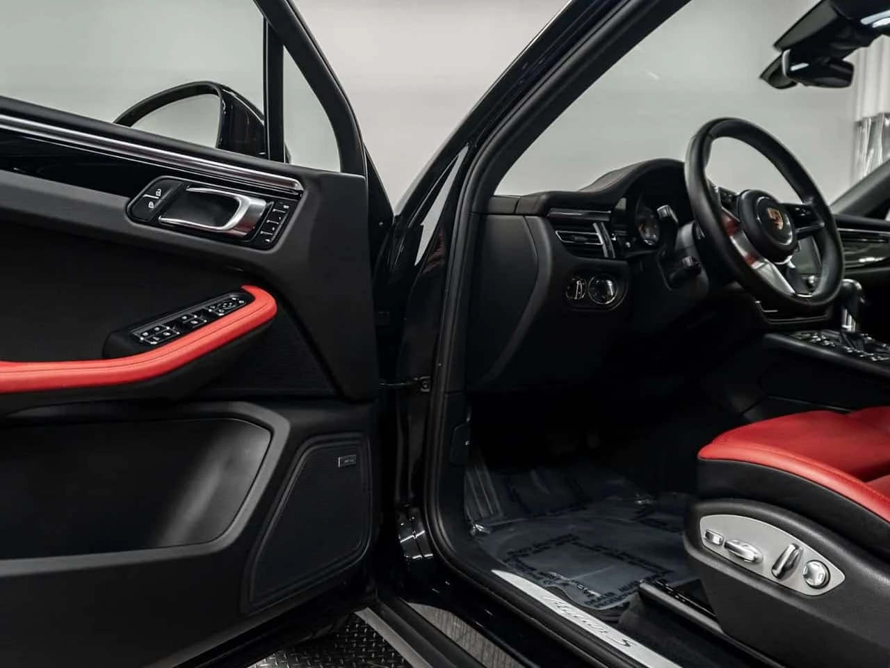 Porsche Macan S * Full Porsche Service History * �������� *  | Mobile.bg � ����������� 4