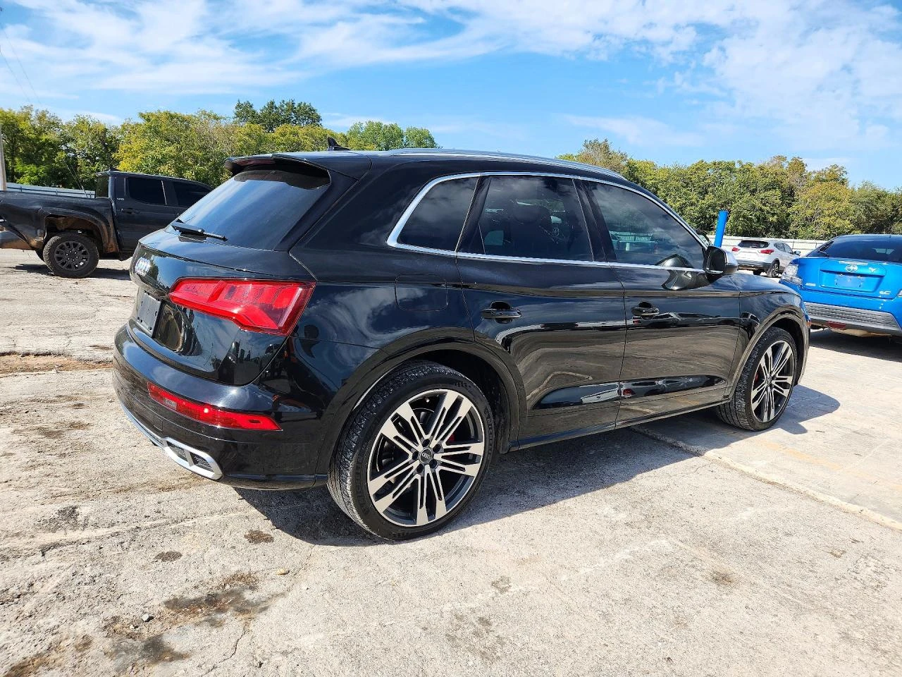 Audi SQ5 PREMIUM PLUS, снимка 3 - Автомобили и джипове - 56742195