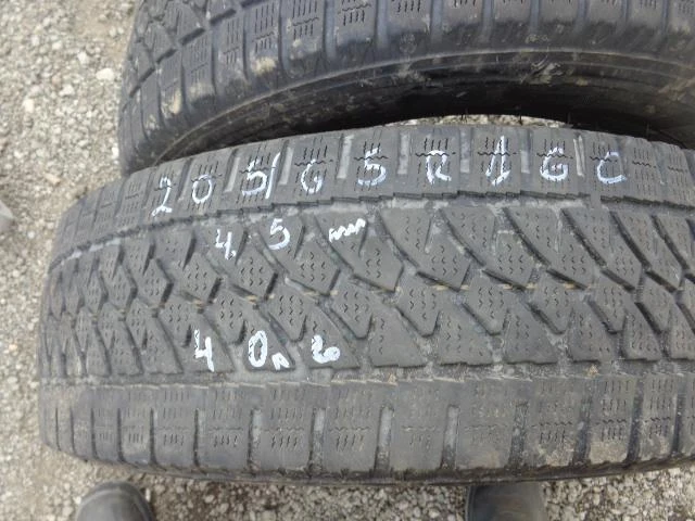 Гуми Зимни 205/65R16, снимка 8 - Гуми и джанти - 21435719