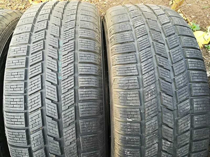 Гуми Зимни 235/60R18, снимка 3 - Гуми и джанти - 22852241