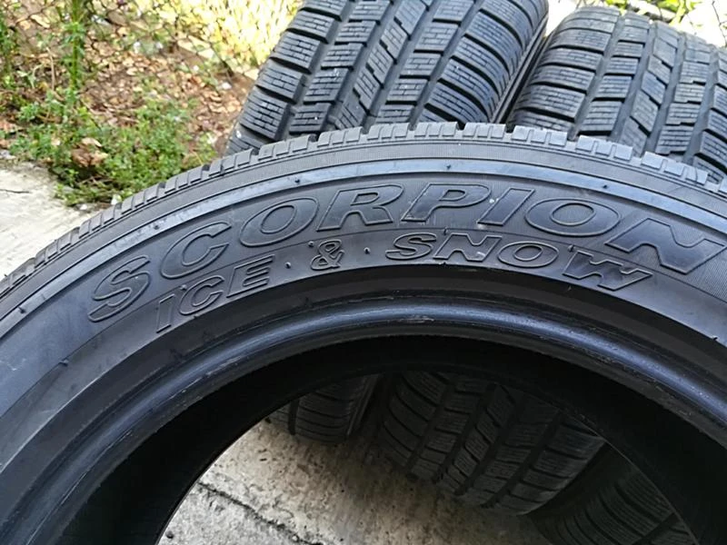 Гуми Зимни 235/60R18, снимка 6 - Гуми и джанти - 22852241