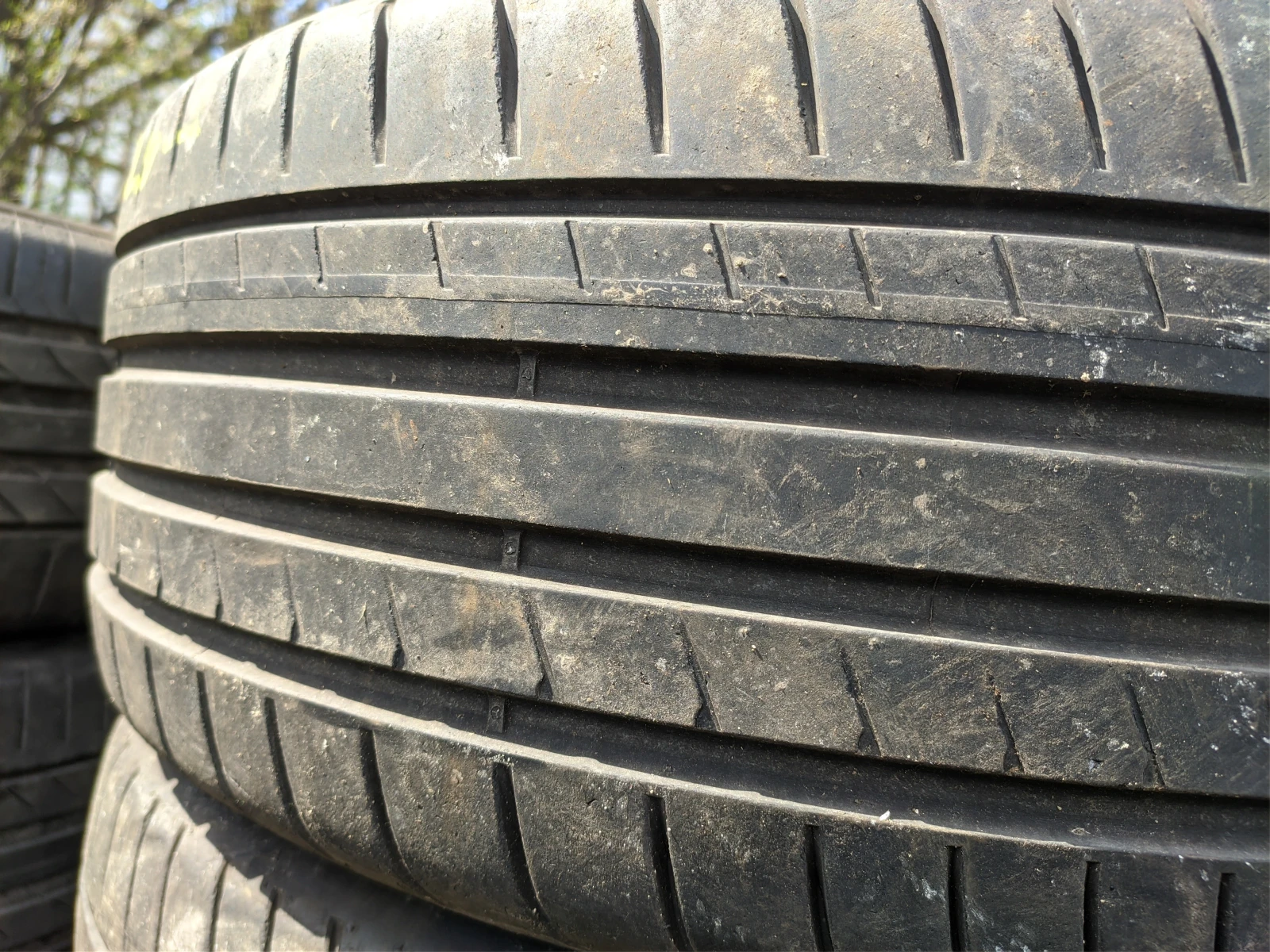 Гуми Летни 215/40R18