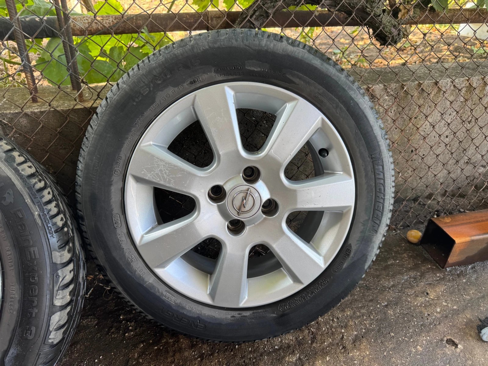 ���� � ������ 185/60R15 �� Opel Meriva | Mobile.bg � ����������� 5