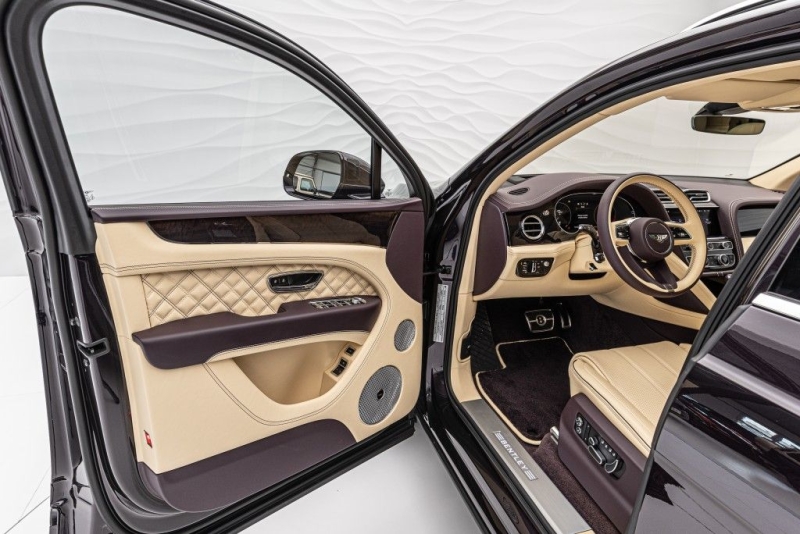 Bentley Bentayga V8*First Edition*4 Seats*NAIM*, снимка 10 - Автомобили и джипове - 43394311