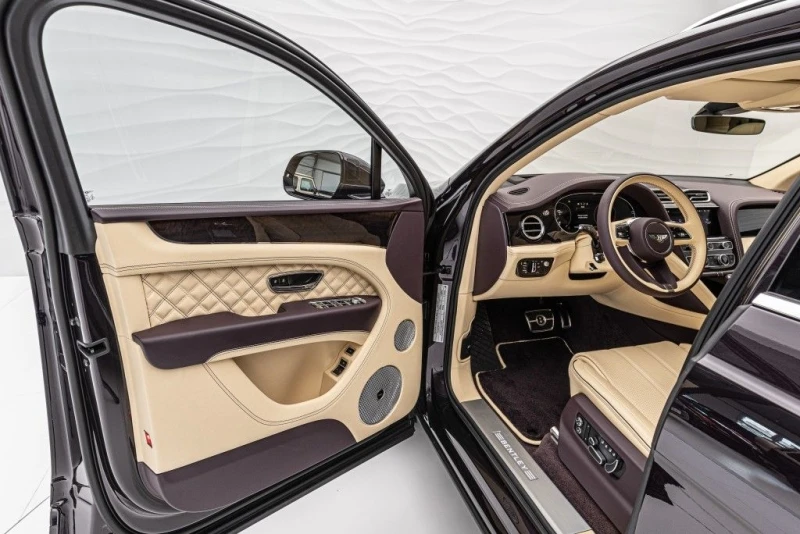 Bentley Bentayga V8*First Edition*4 Seats*NAIM*, снимка 10 - Автомобили и джипове - 47451594