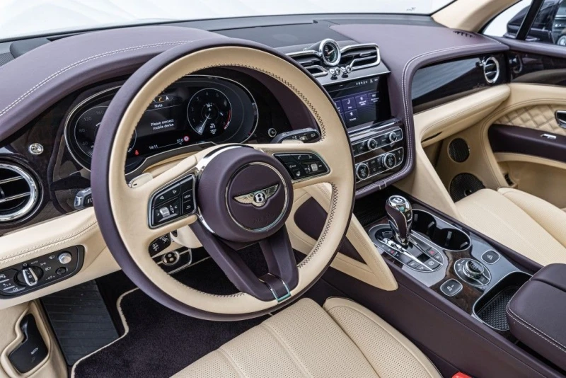 Bentley Bentayga V8*First Edition*4 Seats*NAIM*, снимка 12 - Автомобили и джипове - 47216977