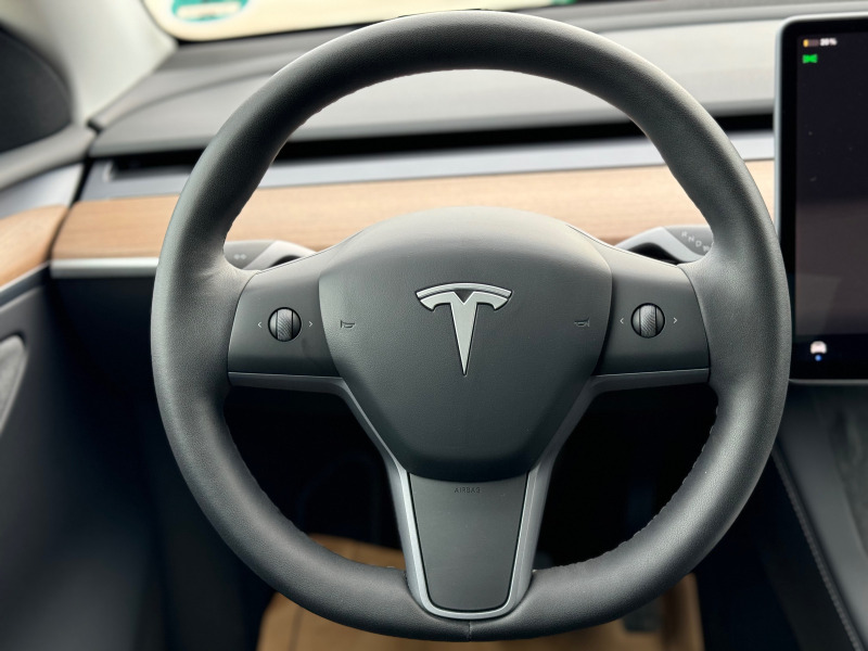 Tesla Model Y - Налична - Long range - Термо помпа - Europe -, снимка 8 - Автомобили и джипове - 46337531