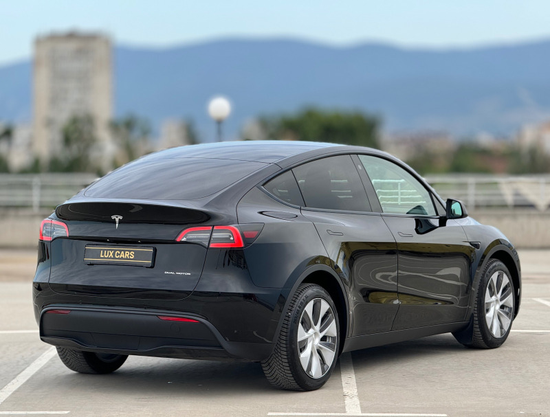Tesla Model Y - Налична - Long range - Термо помпа - Europe -, снимка 2 - Автомобили и джипове - 46337531