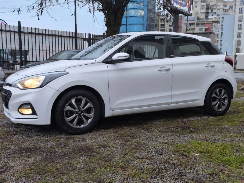 Hyundai I20 1200 I EURO 6 D, снимка 3 - Автомобили и джипове - 47851117