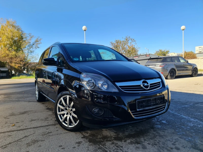 Opel Zafira БЕЗУПРЕЧНА 7М, снимка 3 - Автомобили и джипове - 48170803