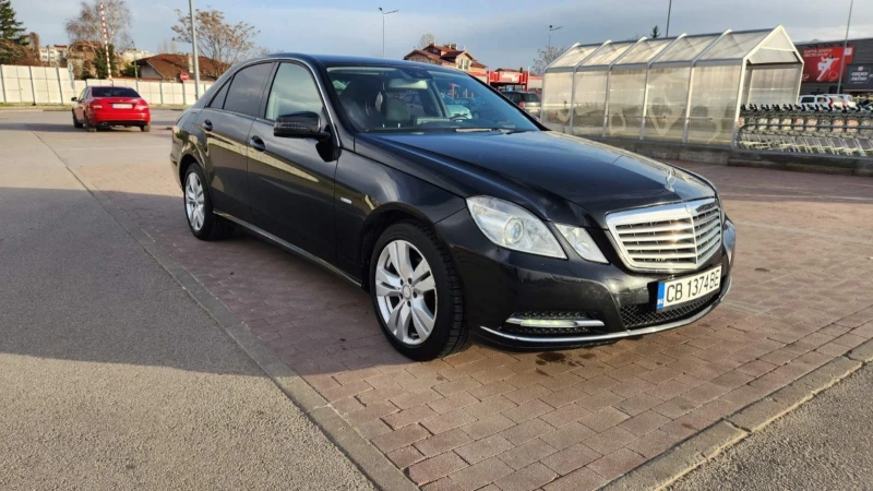Mercedes-Benz E 200, снимка 8 - Автомобили и джипове - 52541305