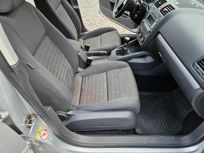 VW Golf 1.4 бензин 80кс, снимка 10 - Автомобили и джипове - 52279005