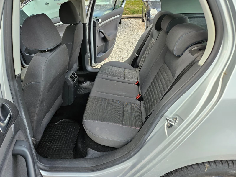 VW Golf 1.4 бензин 80кс, снимка 8 - Автомобили и джипове - 52279005