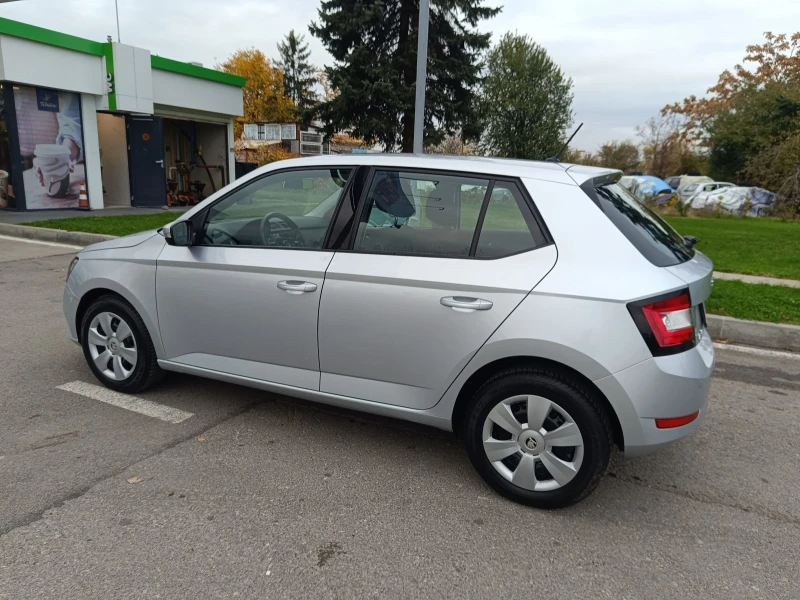 Skoda Fabia 71.000 km., снимка 6 - Автомобили и джипове - 52315151