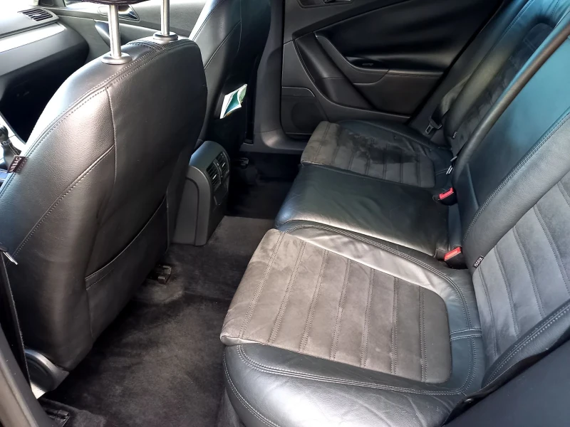 VW Passat, снимка 12 - Автомобили и джипове - 52590378