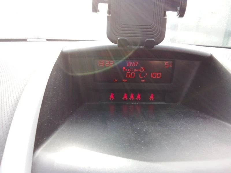 Peugeot 207 SW, снимка 8 - Автомобили и джипове - 52925343