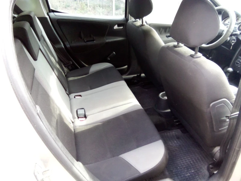 Peugeot 207 SW, снимка 6 - Автомобили и джипове - 52925343